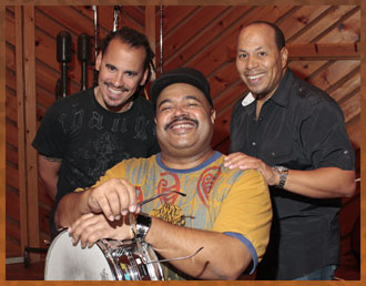 Marc Quiñones-Dennis Chambers-Bobby Allende